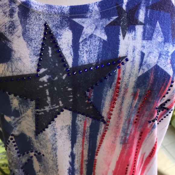 Red, white, and blue patriotic top - Picture 2 of 5